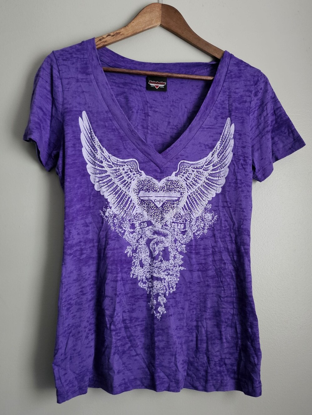 Harley Davidson Cafe Las Vegas Purple Burnout Y2K V Neck Wing Graphic Tee